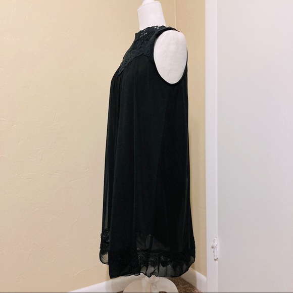 Altar'd State Dresses & Skirts - Altar’d State Mesh Keyhole Back Black Lace Dress